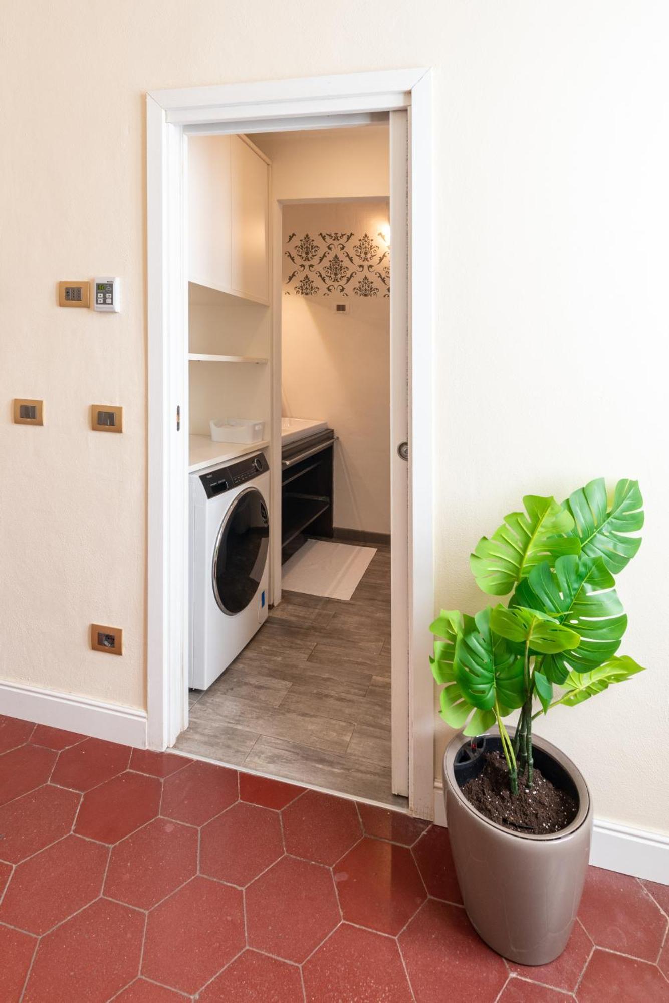 10' Duomo & Central Station Large Apartment Milano Eksteriør billede